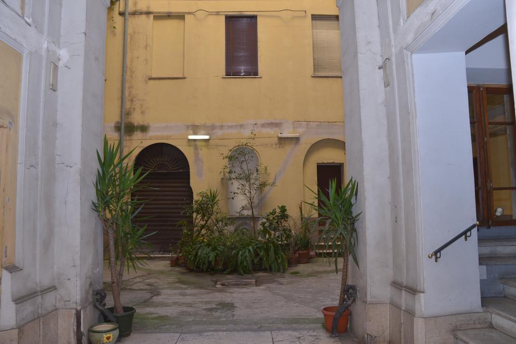 B&B La Casa Di Patty Рим Екстериор снимка